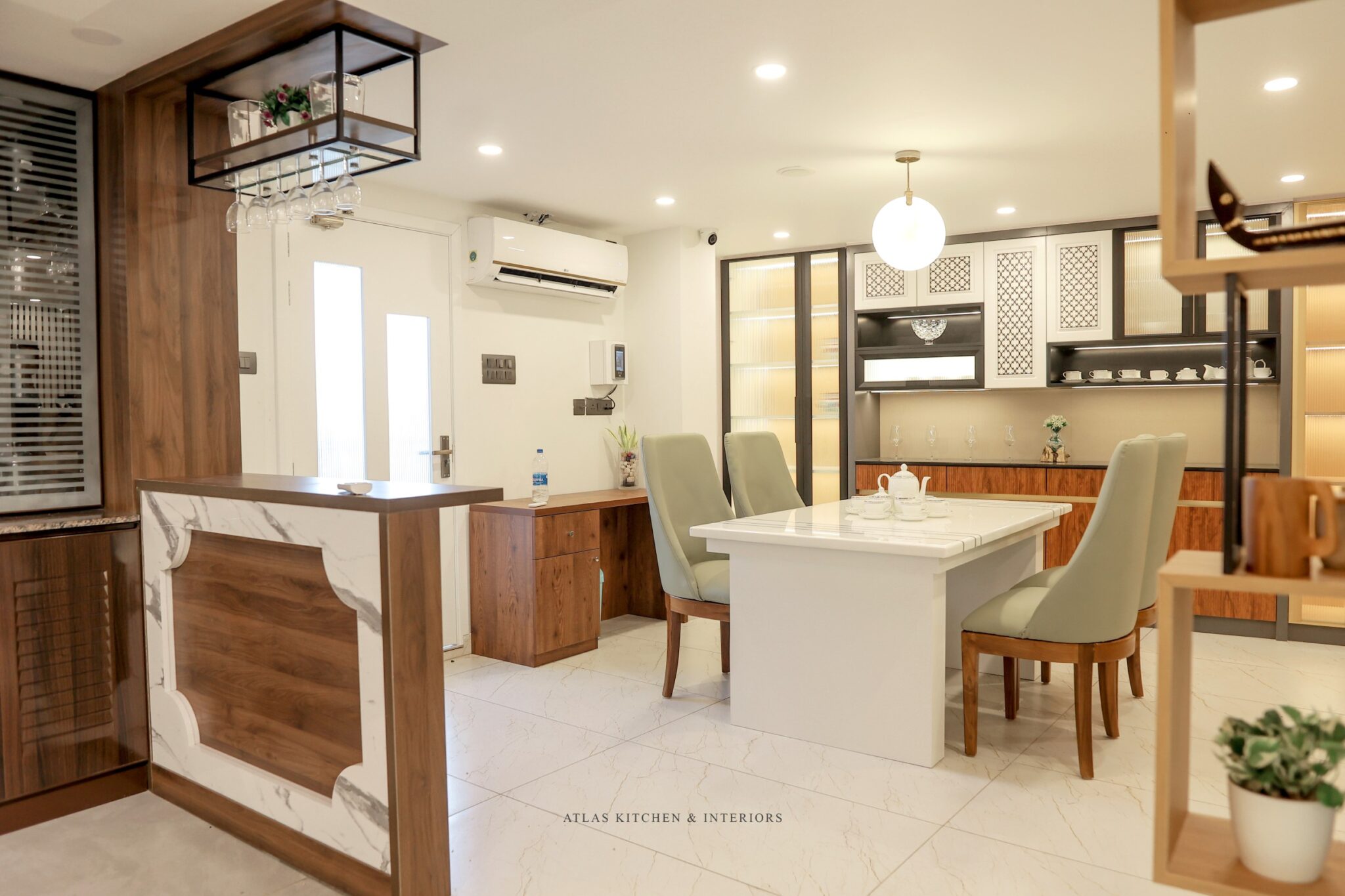 What is the difference between home staging and decorating?