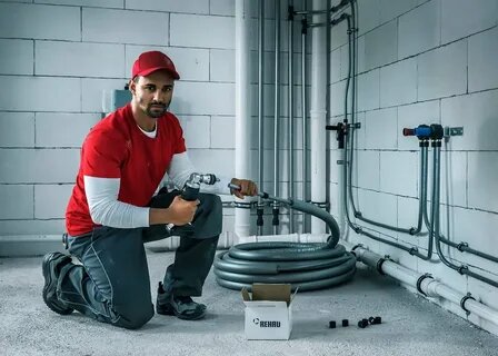How to Handle Gas Line Repairs with a Commercial Plumber