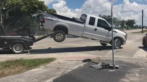 Why Quick and Efficient Car Towing Is Key to Road Safety