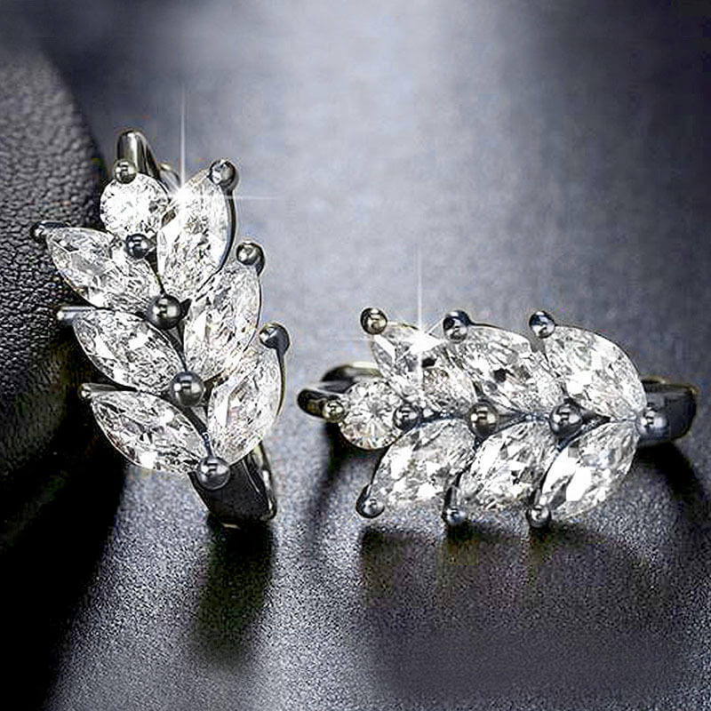 Fashion Leaf Shape Earrings