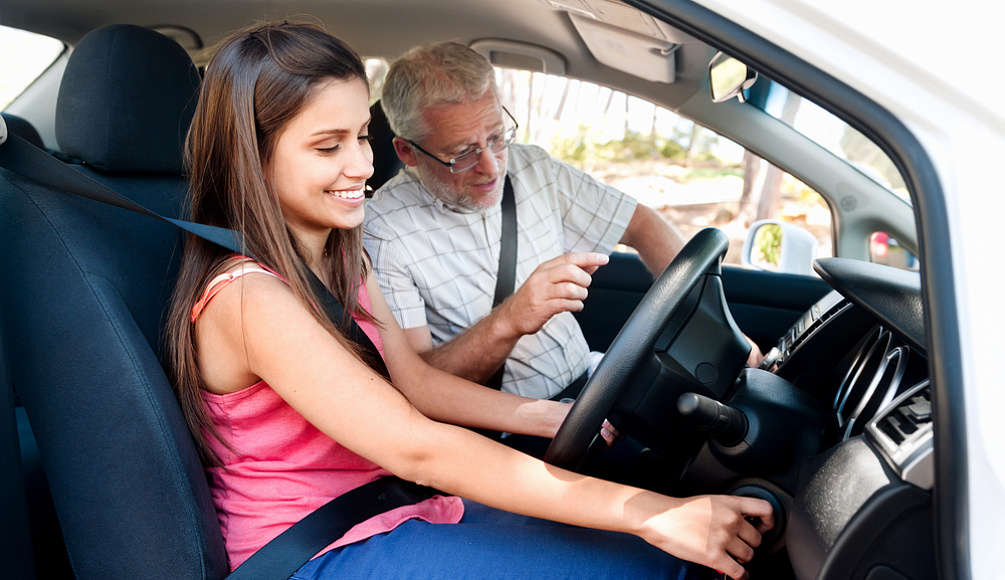 5 Proven Tips to Find the Best Driving School in Queens