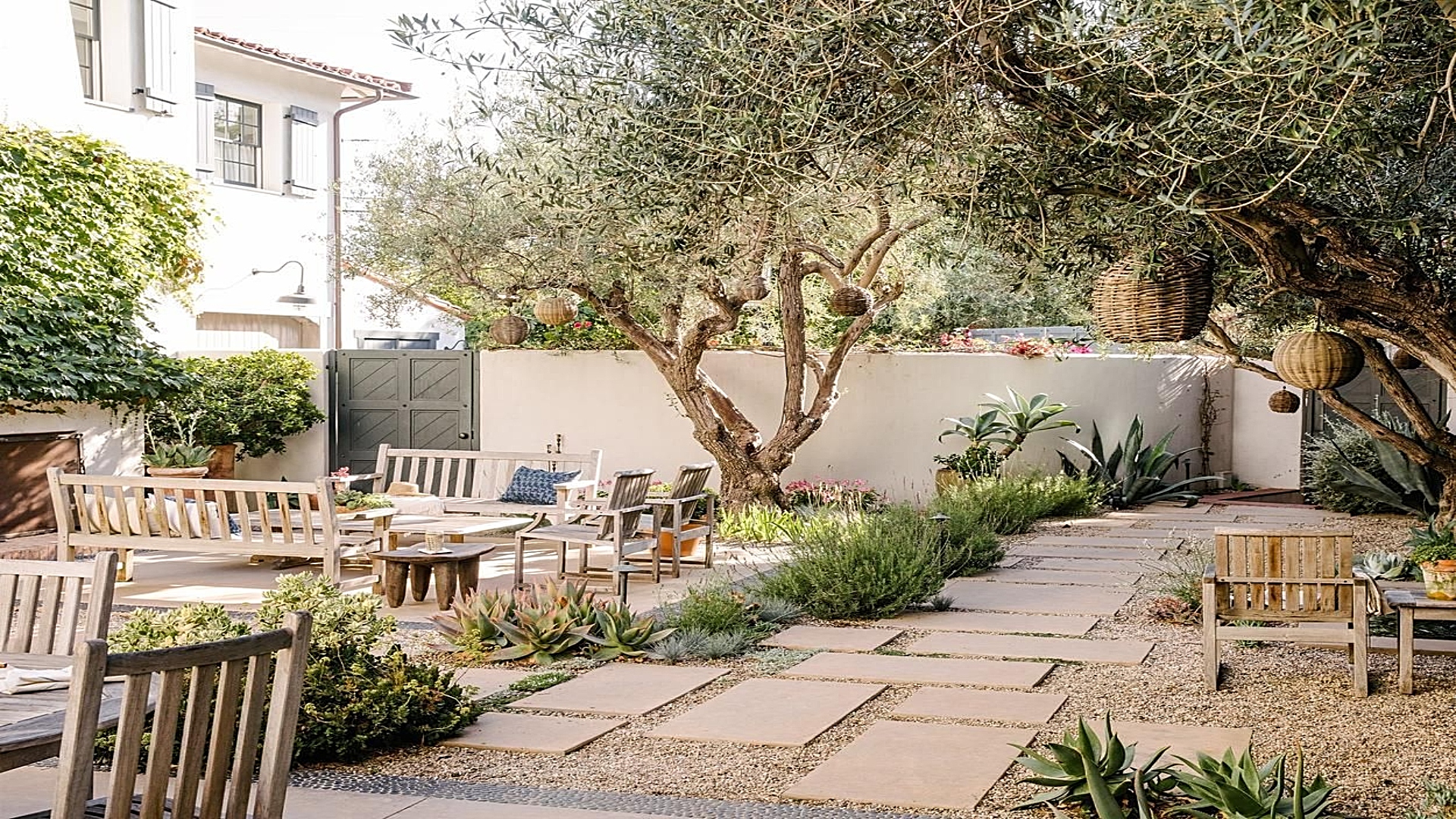 Garden Lighting Solutions in Huntington Beach