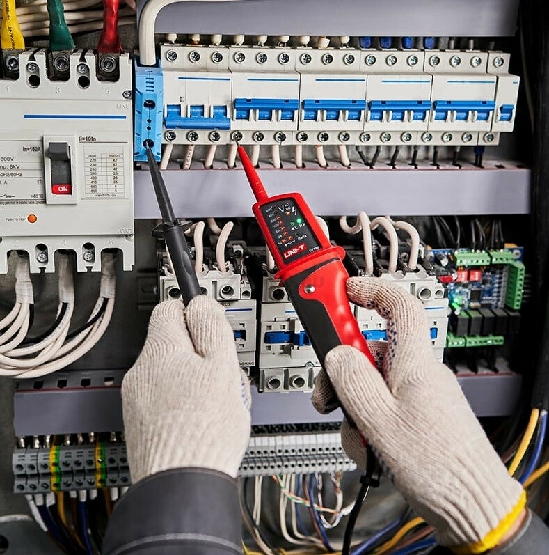 Electrician in Raleigh