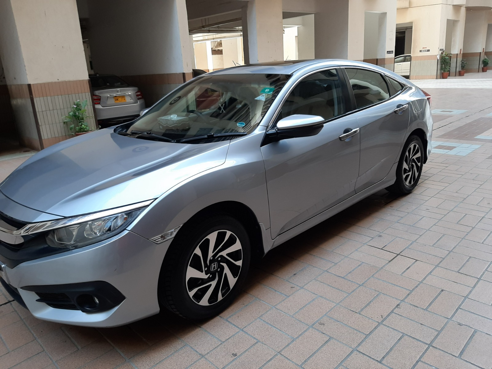 Famewheels Verified Listings: Reliable Cars for Sale in Sialkot