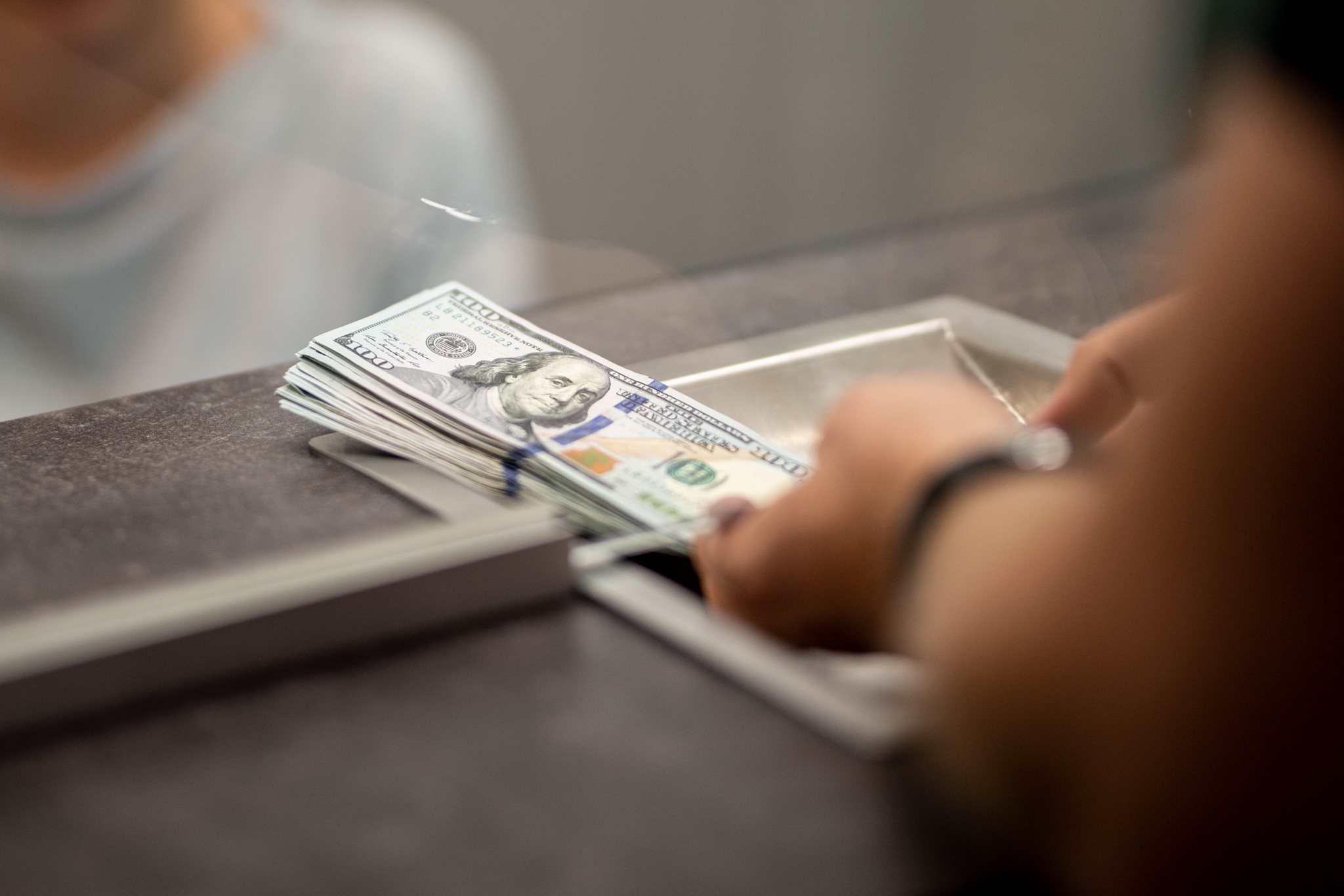 Valiutos keitimas Vilniuje: Kodėl tai protingas pasirinkimas keliautojams?