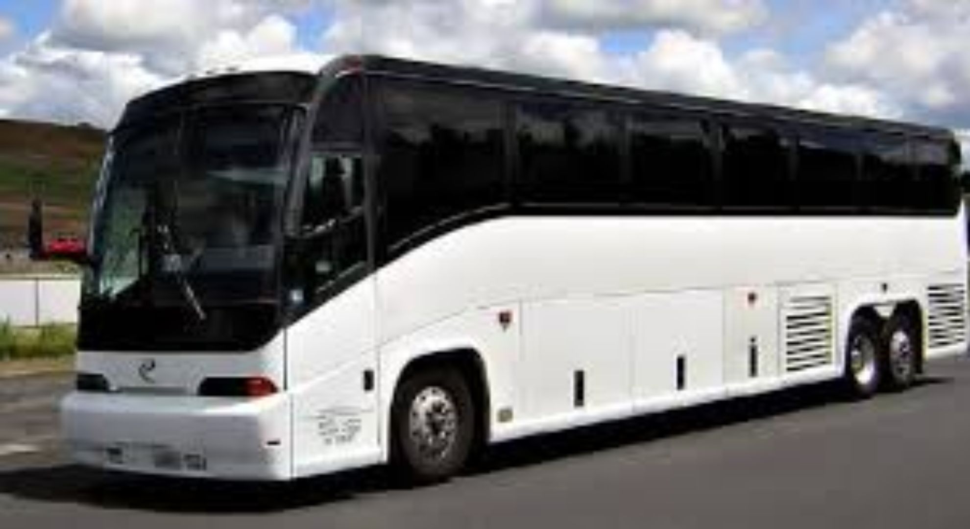 best charter bus image