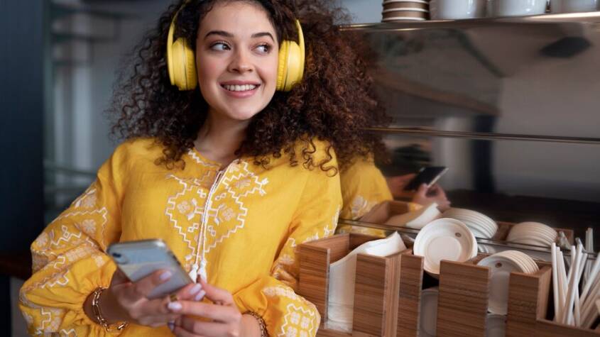 Best Online Audio Books for Every Genre and Budget in 2025