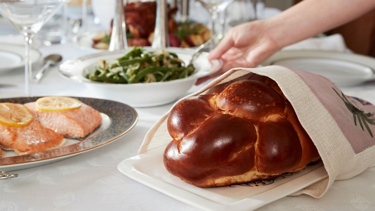 Finding Comfort in Shabbat Food During Challenging Times?