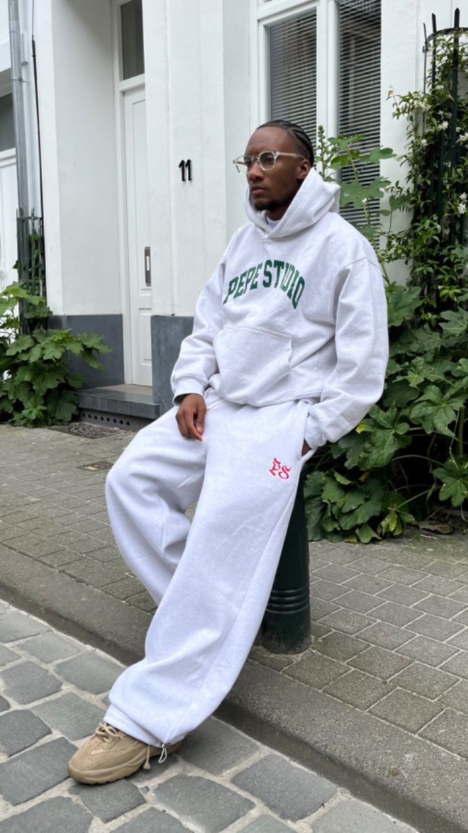 Pepe Studio Clothing: Redefining Streetwear with Artful Edge