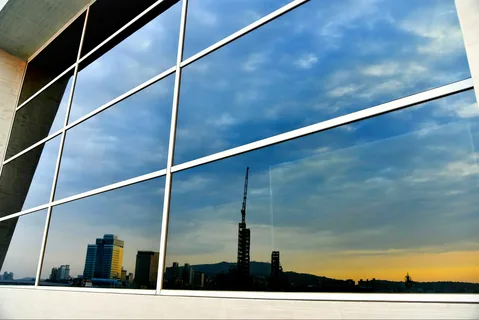 Zeek’s Discount Glass