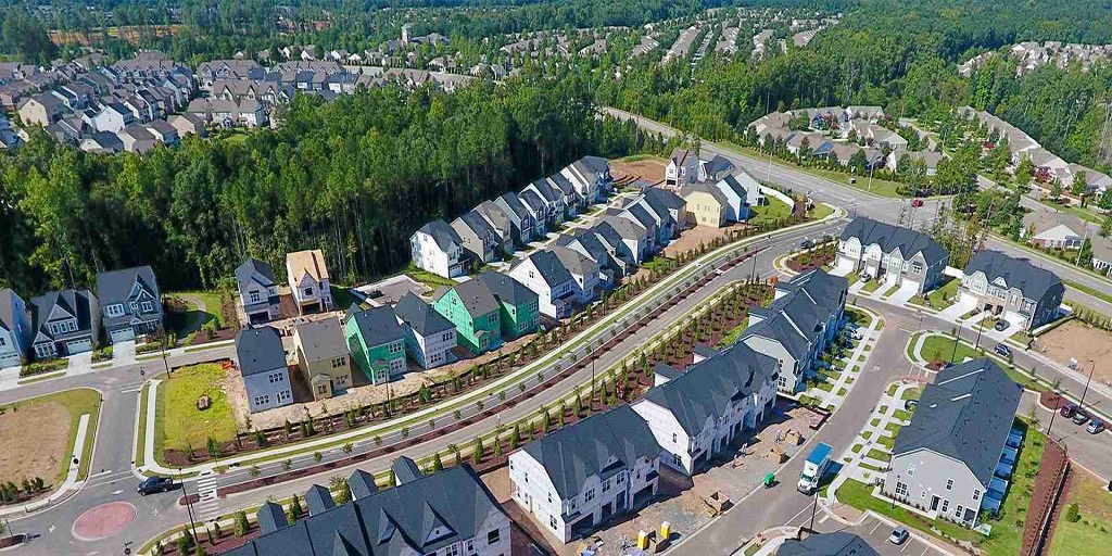 Legal Boundaries vs. Assumed Lines: What Your Land Survey Says