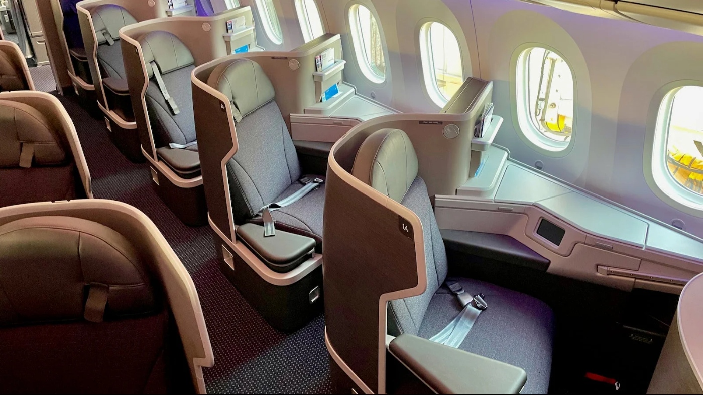 Business Class Flights from New York to Los Angeles: Your Guide to Luxury and Savings