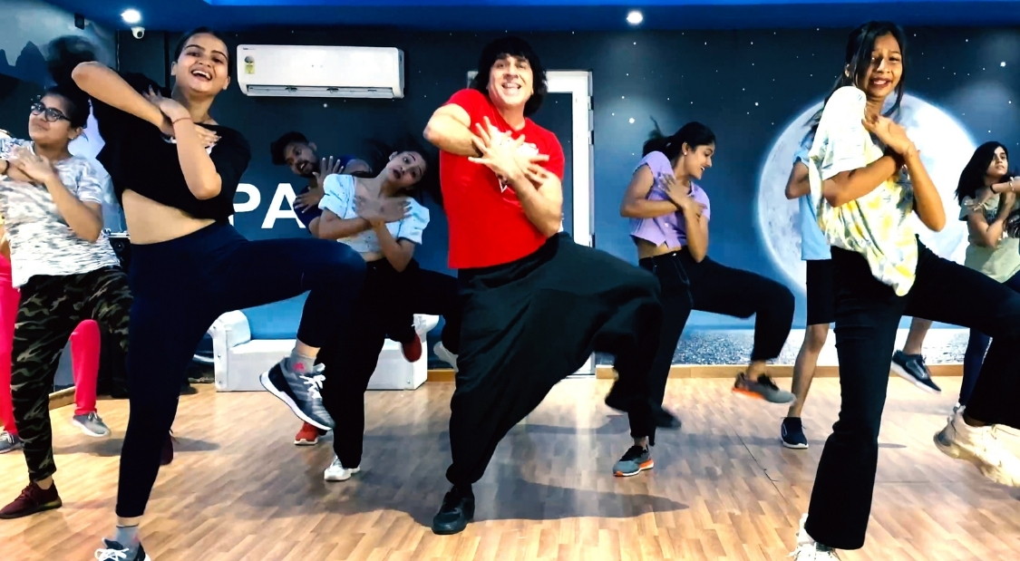 Dance Troupe in Delhi