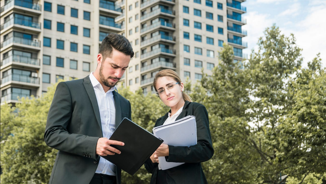 Why Legal Support is Essential in Real Estate Deals