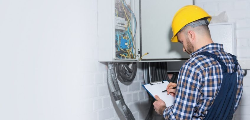 How Can a Commercial Lighting Contractor in Ottawa Help Your Business?