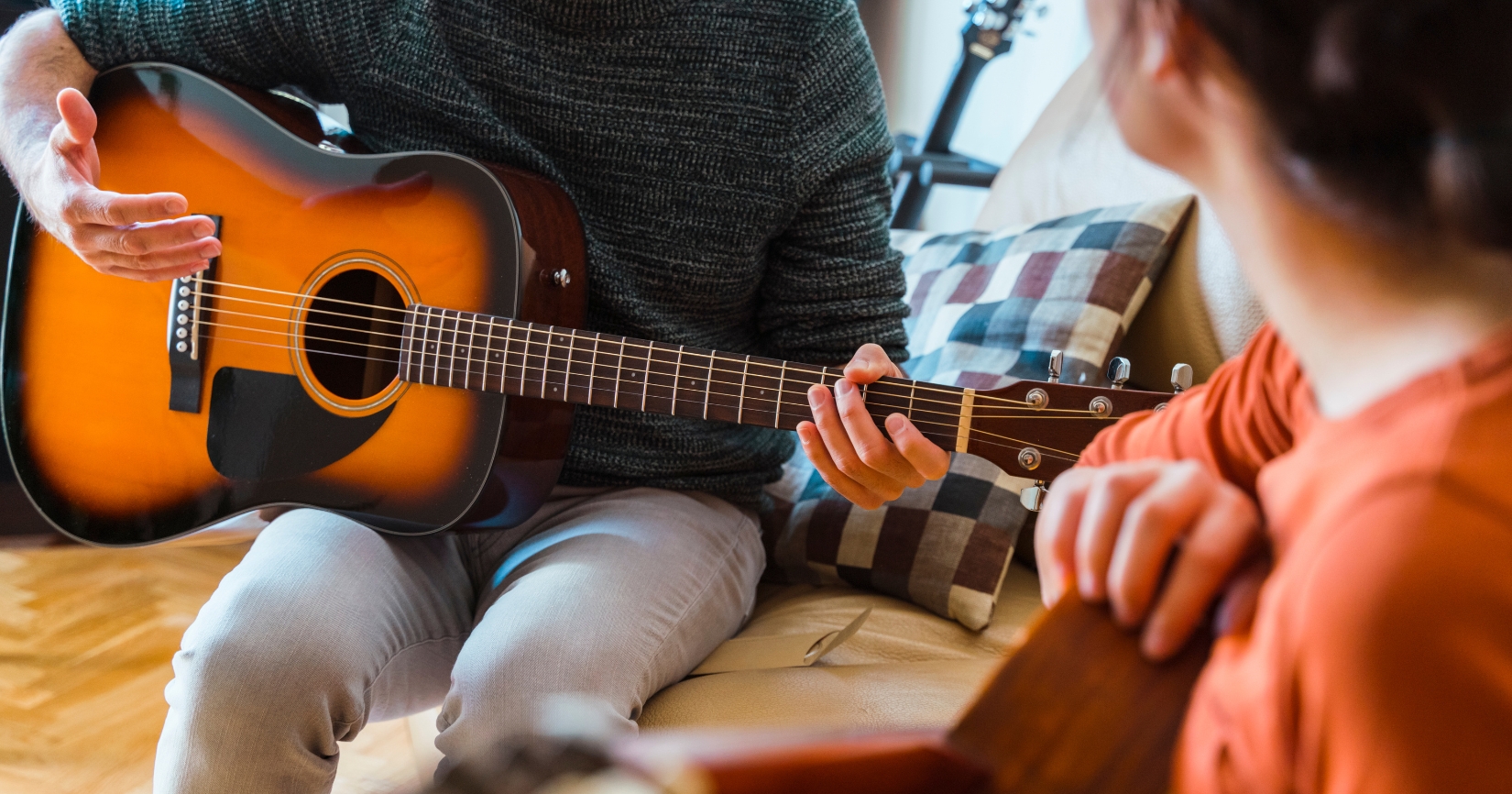 Guitar classes in delhi