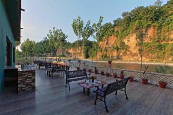 River Side Resort In Manali