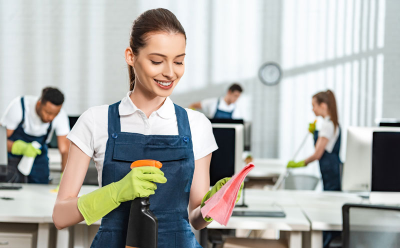 How Professional Providers Keep Large Facilities Spotless?