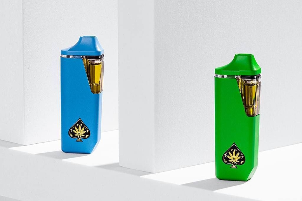 ace of spades disposable