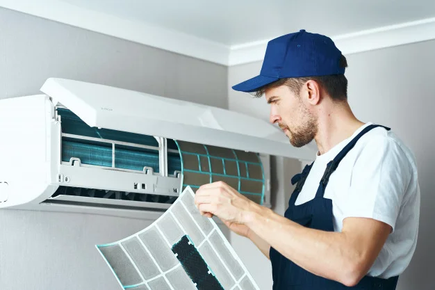 Transparent AC Service Cost in Dubai