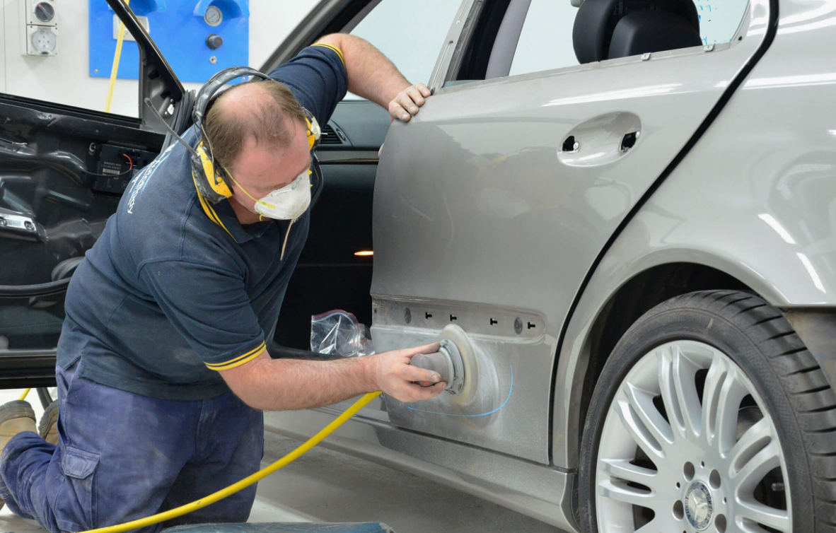 Why Choose a Professional Panel Beater Seaford for Quality Car Repairs