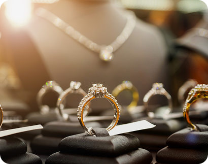 The Ultimate Guide to Diamond Buying: Understanding the 4 Cs, Diamond Charts, and 4 Carat Diamond Rings